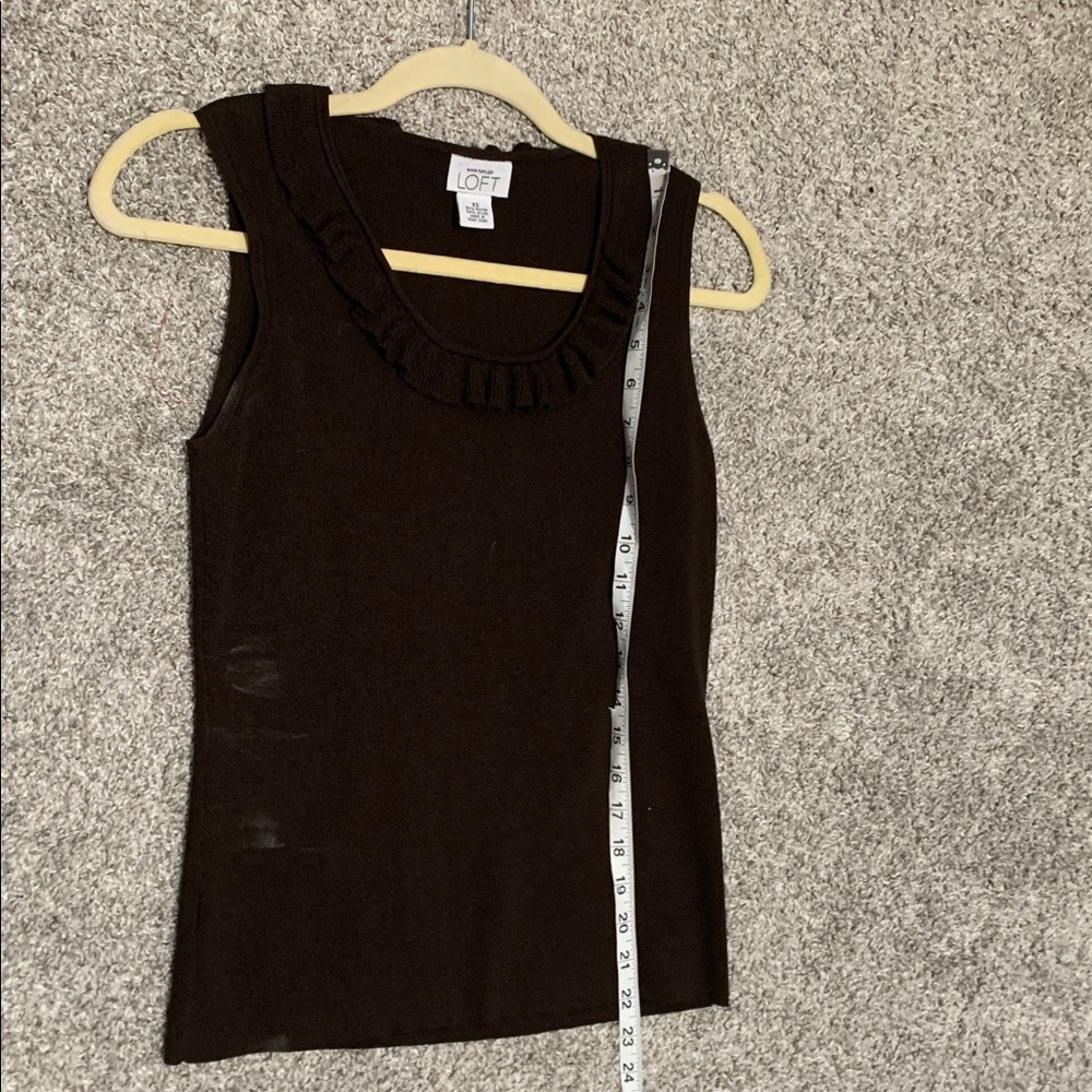 Y2K Ann Taylor Loft Dark Brown Ruffle Trim Ribbed Tank Top - Picture 6 of 7